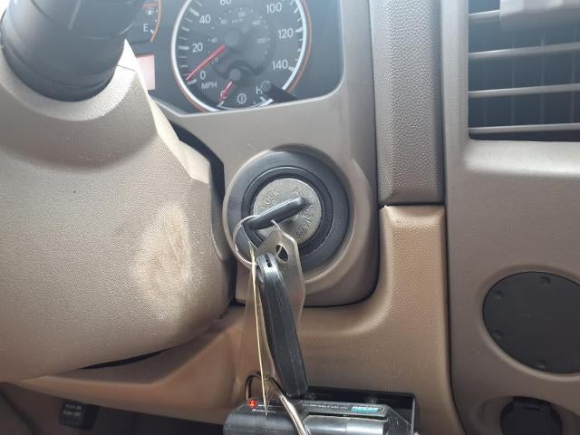 2014 Nissan Titan SV