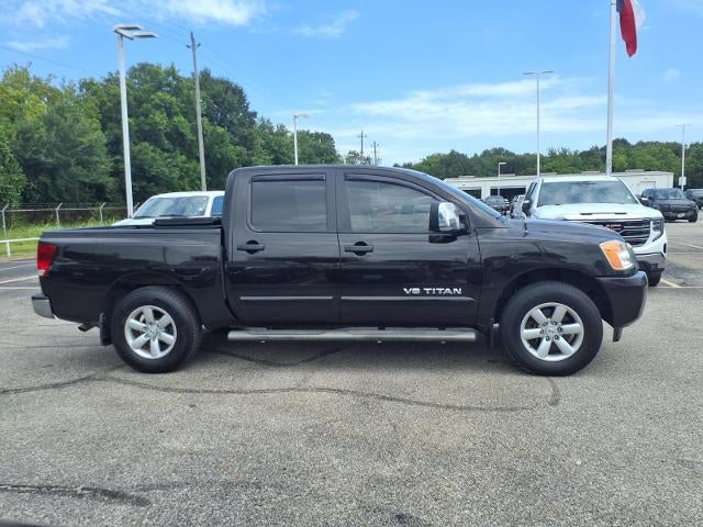 2014 Nissan Titan SV
