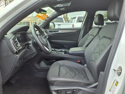 2025 Volkswagen Atlas Cross Sport 2.0T SE w/Technology