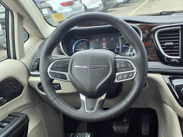 2023 Chrysler Pacifica Hybrid Limited