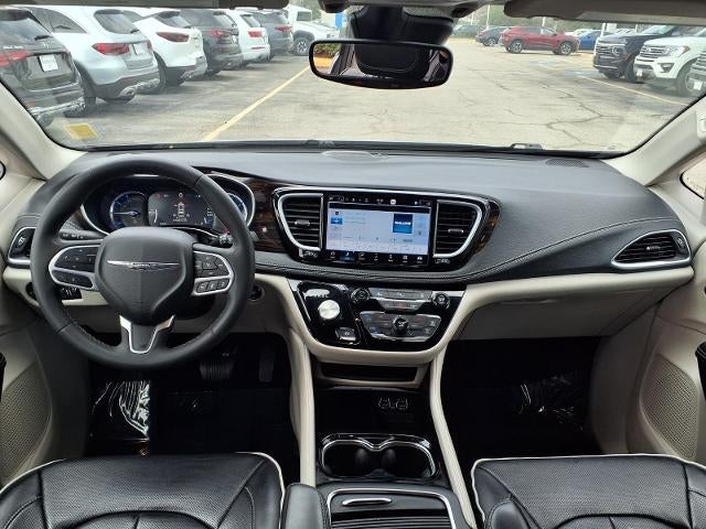 2023 Chrysler Pacifica Hybrid Limited