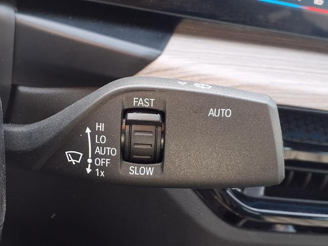 2025 BMW 3 Series 330i