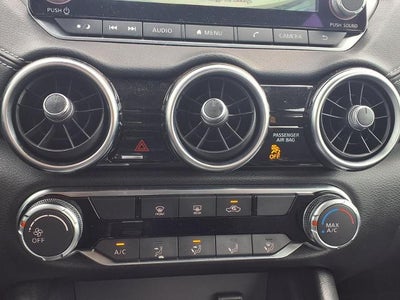 2023 Nissan Sentra SV Xtronic CVT