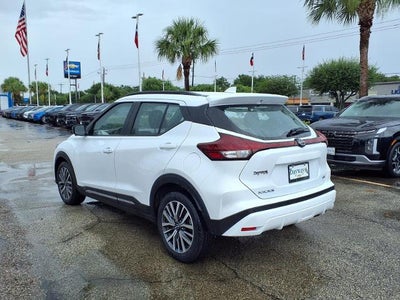 2024 Nissan Kicks SR