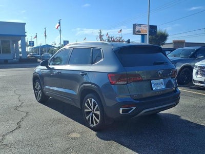 2024 Volkswagen Taos 1.5T SE