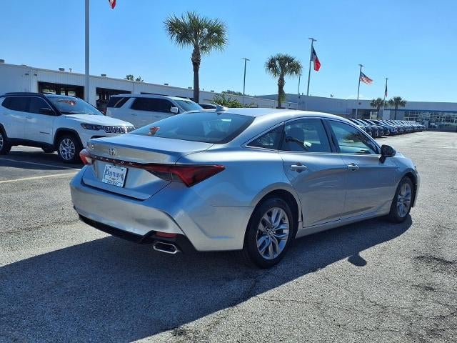 2019 Toyota Avalon XLE