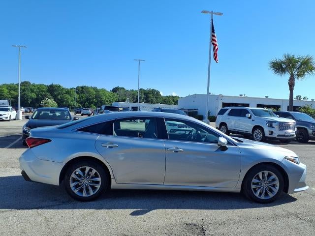 2019 Toyota Avalon XLE