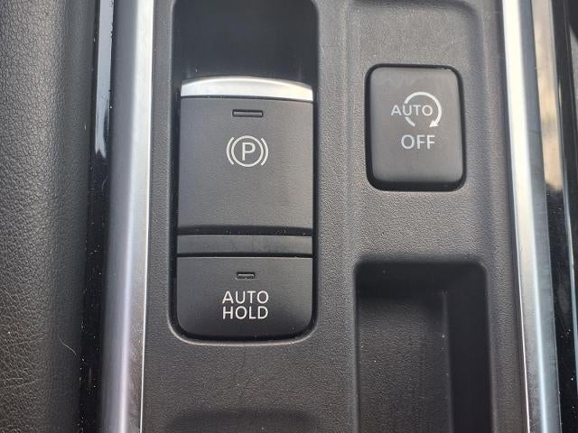 2025 Nissan Pathfinder SV FWD