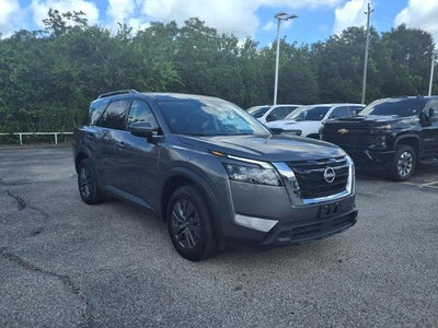 2025 Nissan Pathfinder SV FWD