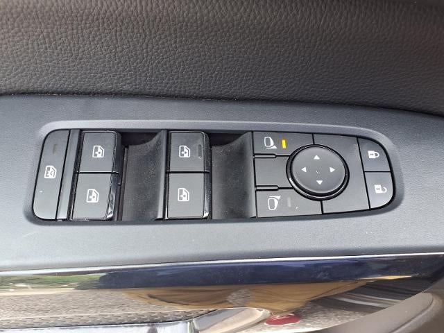 2025 Nissan Pathfinder SV FWD