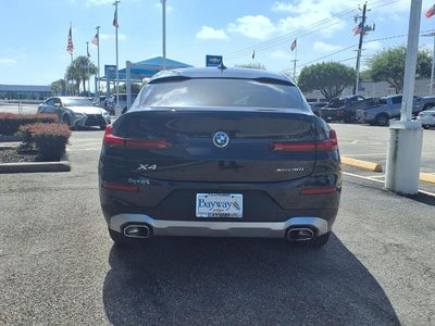 2025 BMW X4 xDrive30i