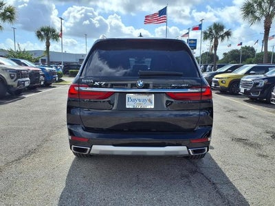 2022 BMW X7 xDrive40i