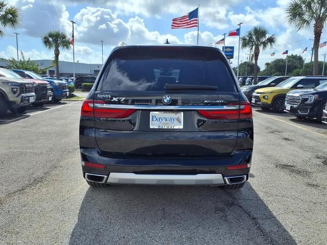 2022 BMW X7 xDrive40i