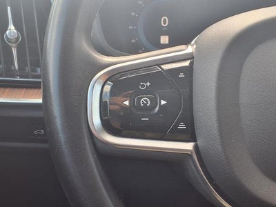 2024 Volvo S60 Plus Dark Theme