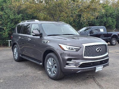 2024 INFINITI QX80 LUXE