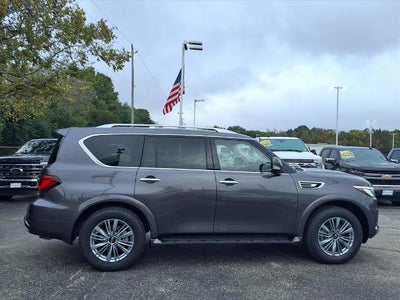 2024 INFINITI QX80 LUXE