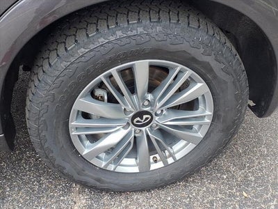 2024 INFINITI QX80 LUXE