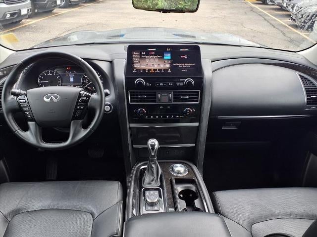 2024 INFINITI QX80 LUXE