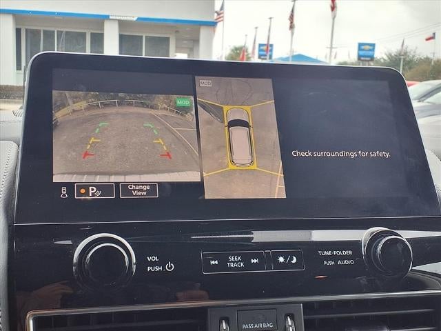 2024 INFINITI QX80 LUXE