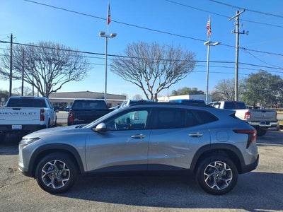 2025 Chevrolet Trax LT