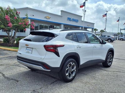 2025 Chevrolet Trax LT