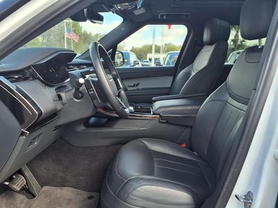 2025 Land Rover Range Rover Sport SE