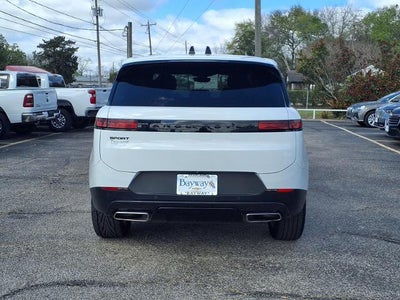 2025 Land Rover Range Rover Sport SE