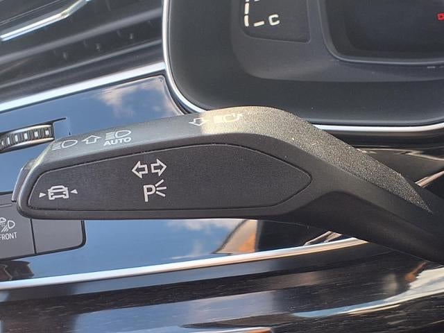 2023 Audi Q7 Premium Plus