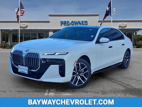 2025 BMW 7 Series 740i