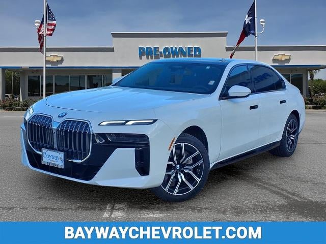 2025 BMW 7 Series 740i