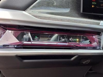 2025 BMW 7 Series 740i