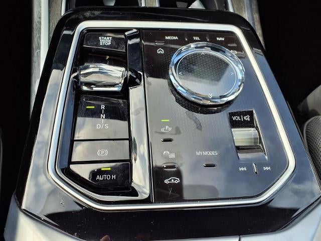 2025 BMW 7 Series 740i