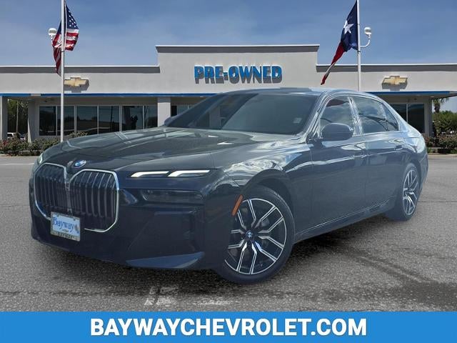 2025 BMW 7 Series 740i