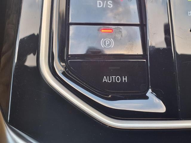 2025 BMW 7 Series 740i