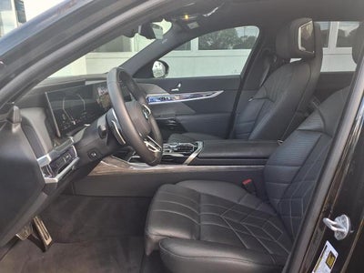 2025 BMW 7 Series 740i