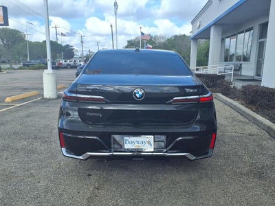 2025 BMW 7 Series 740i