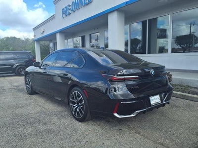 2025 BMW 7 Series 740i