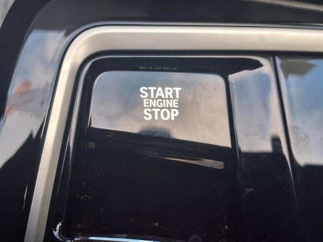 2025 BMW 7 Series 740i