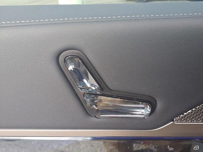 2025 BMW 7 Series 740i