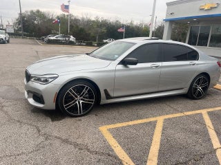 2018 BMW 750i 750i