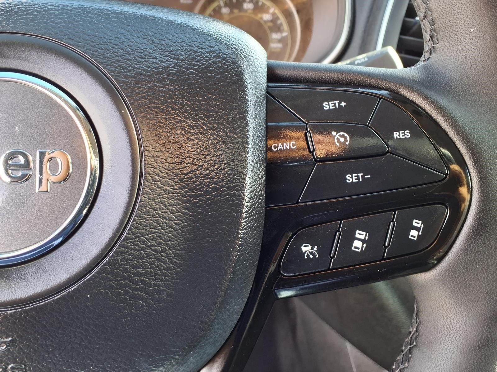 2023 Jeep Cherokee Altitude