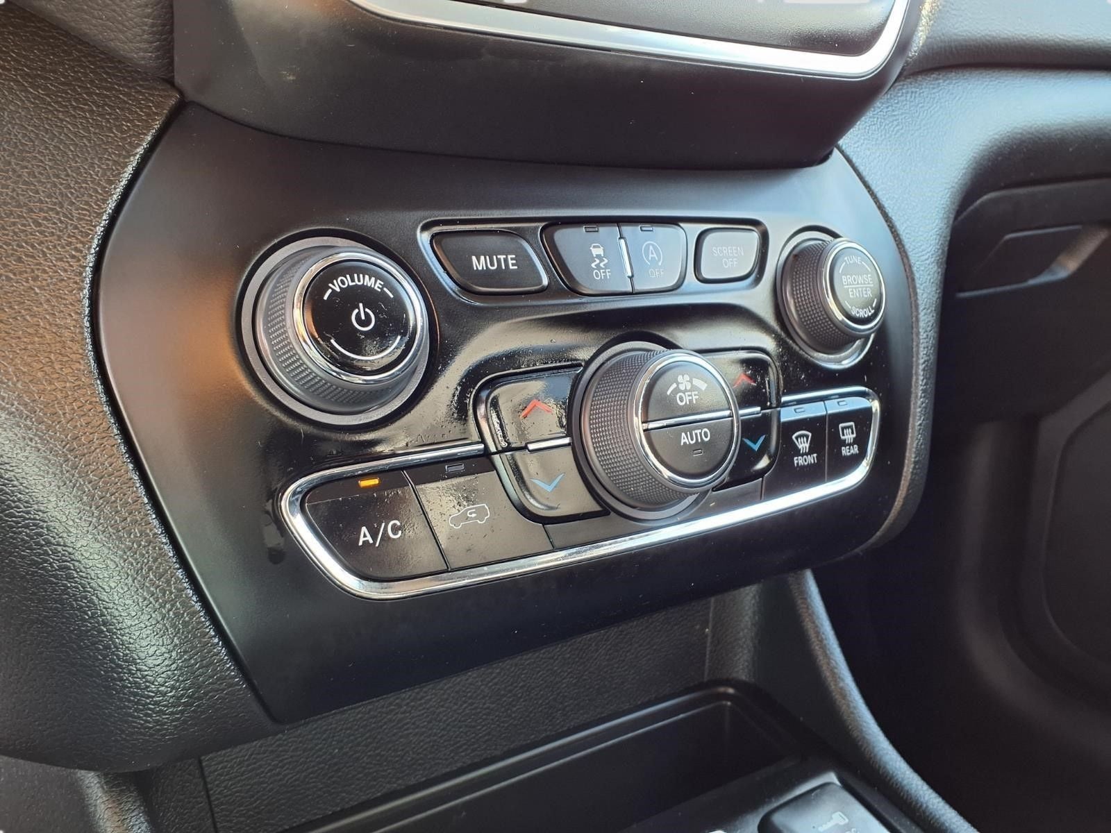 2023 Jeep Cherokee Altitude