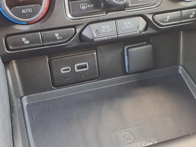 2024 Chevrolet Suburban RST