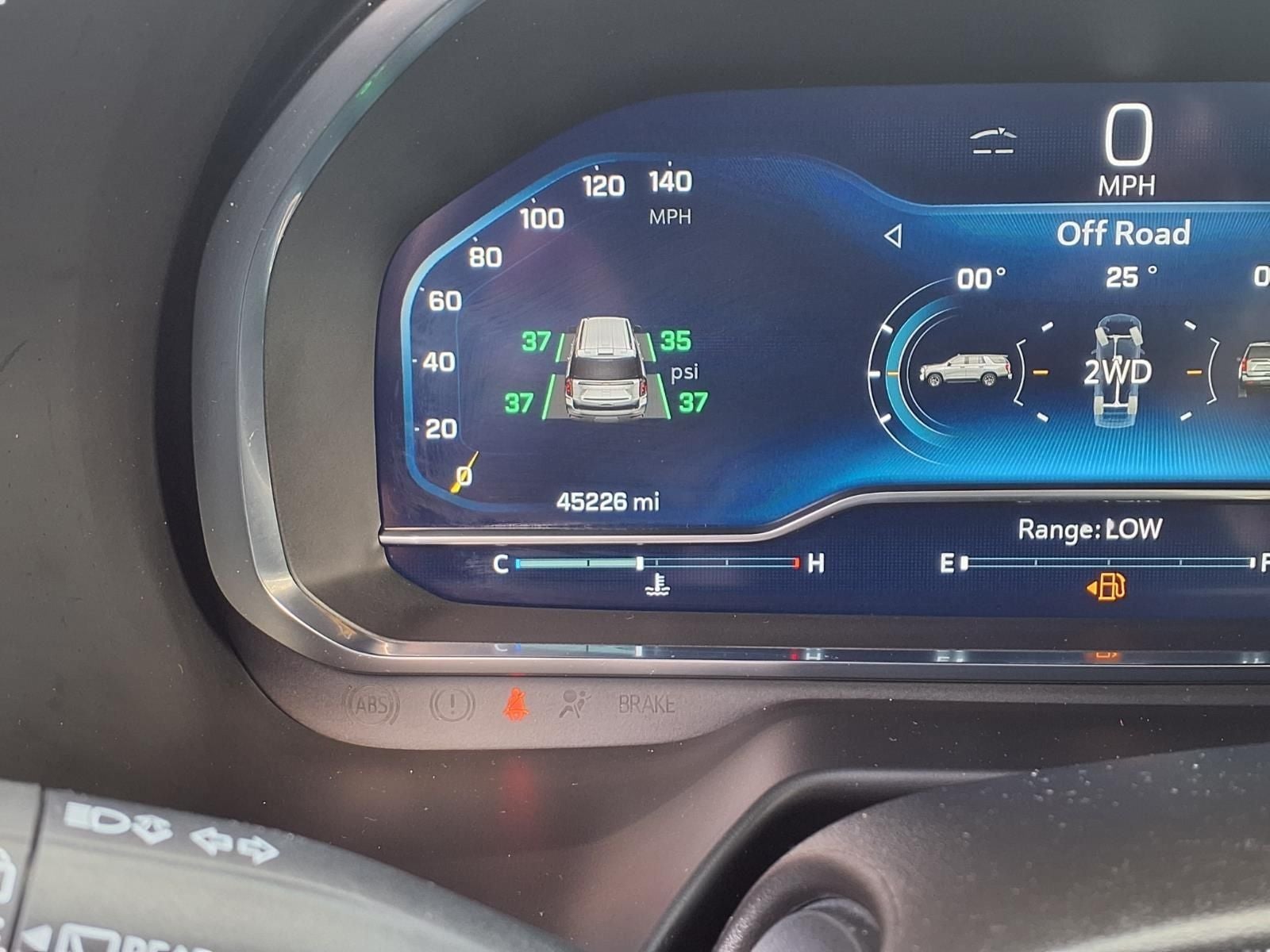 2024 Chevrolet Suburban RST