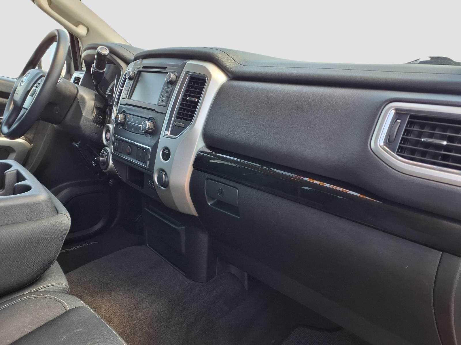 2019 Nissan Titan SV