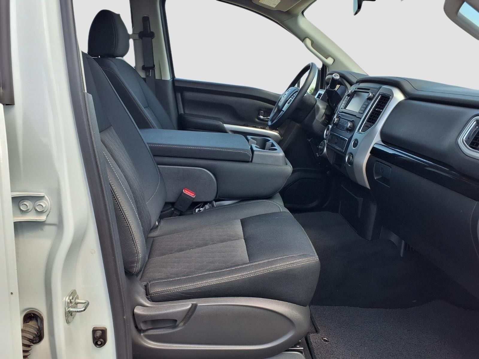 2019 Nissan Titan SV