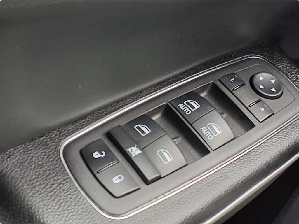 2023 Chrysler 300 Touring