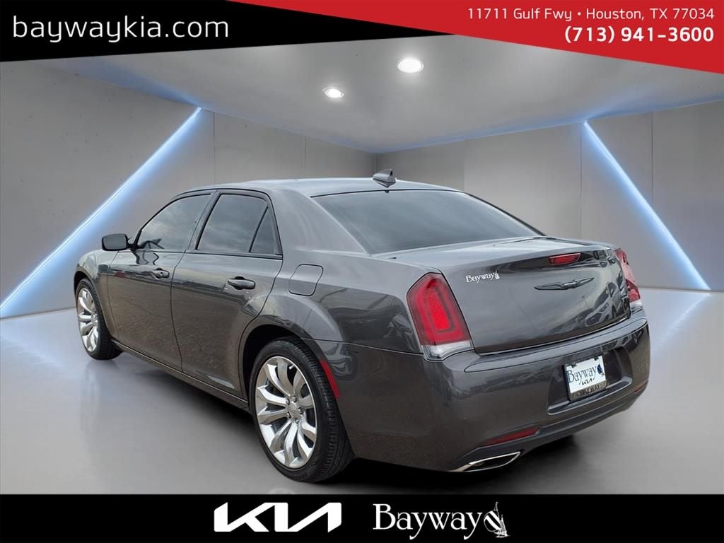 2023 Chrysler 300 Touring