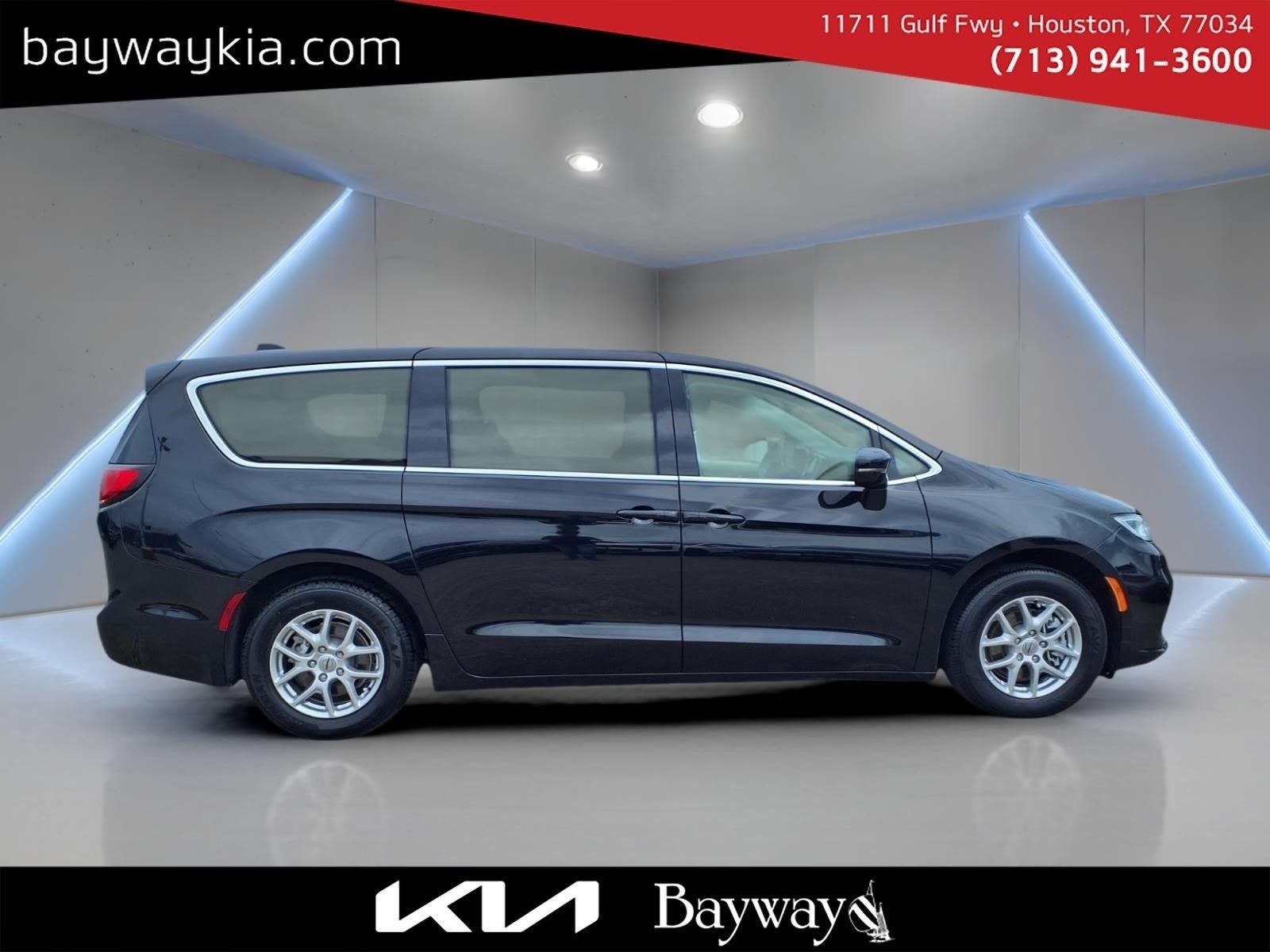 2024 Chrysler Pacifica Touring L