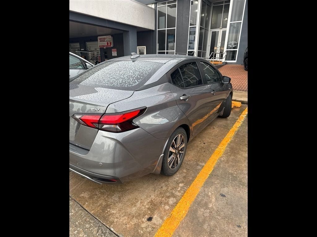 2022 Nissan Versa 1.6 SV